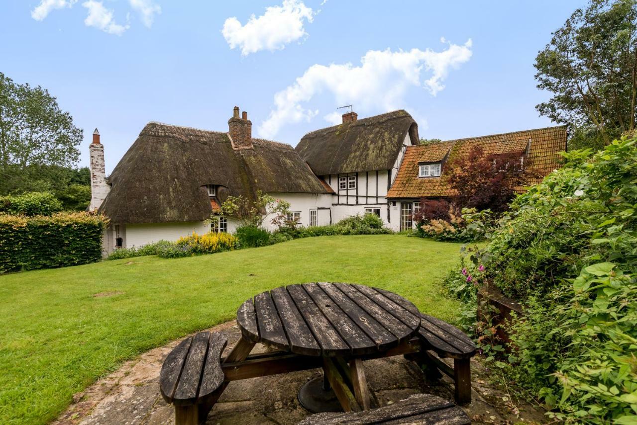 Yew Tree Cottage Moulsoe エクステリア 写真